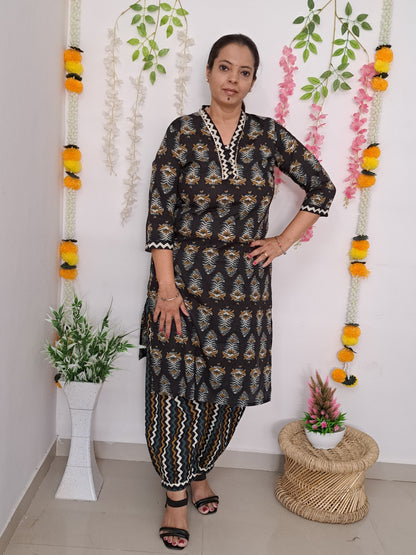 Black Cotton Kurti with Harem Pant: Effortless Chic