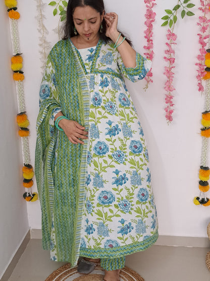 Floral Bliss: Green Pure Cotton Alia Cut Kurta Pant and Dupatta Set