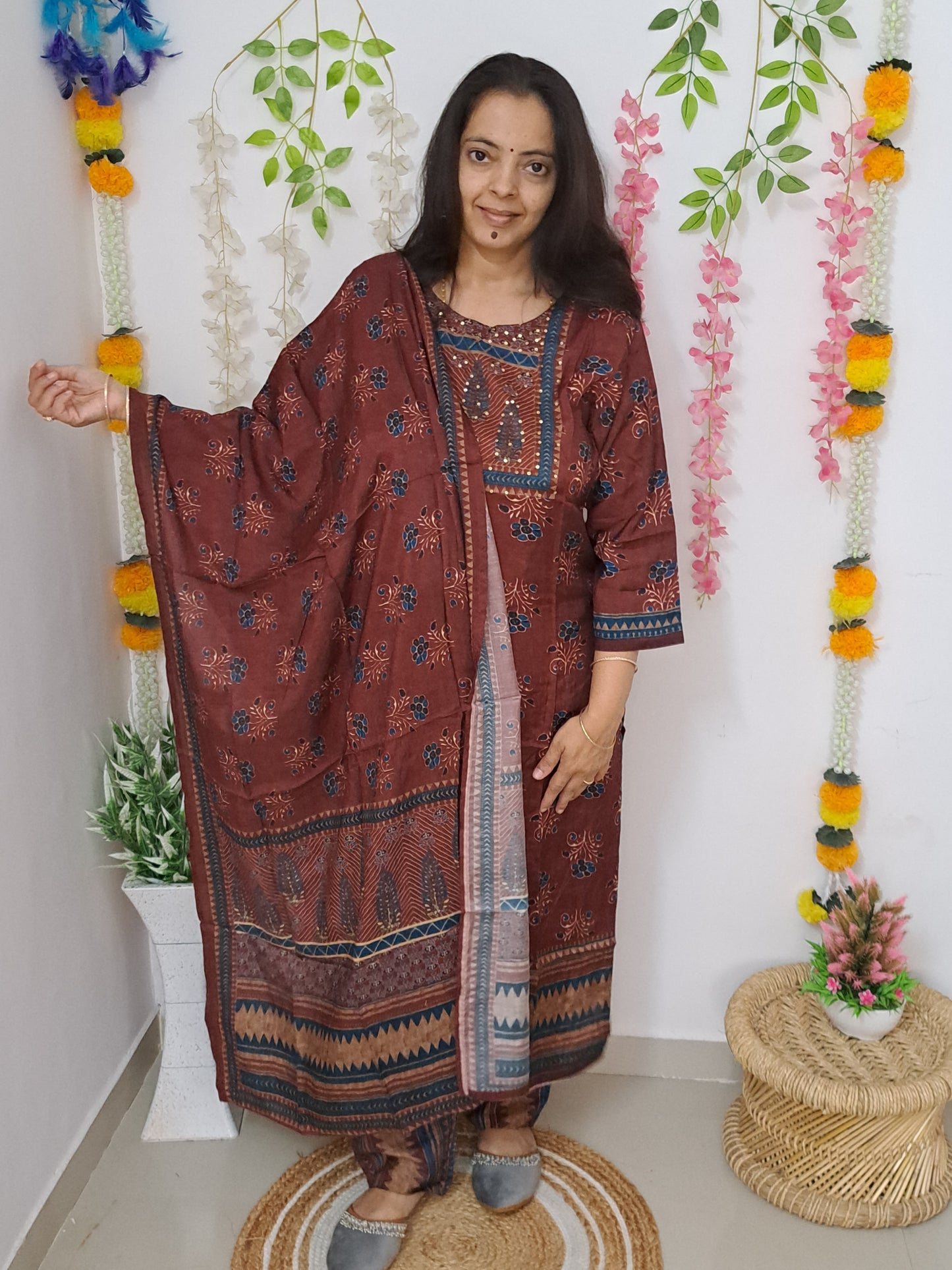 Maroon Muse: Pure Muslin Ajarakh Print Dupatta Set