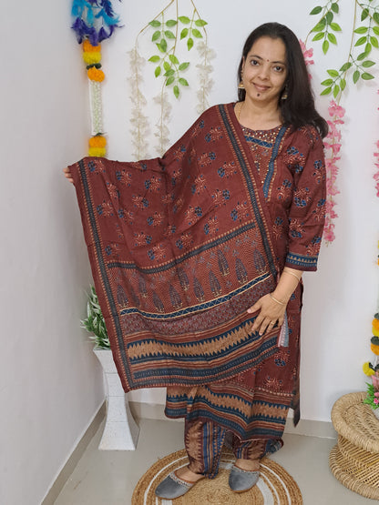 Maroon Muse: Pure Muslin Ajarakh Print Dupatta Set