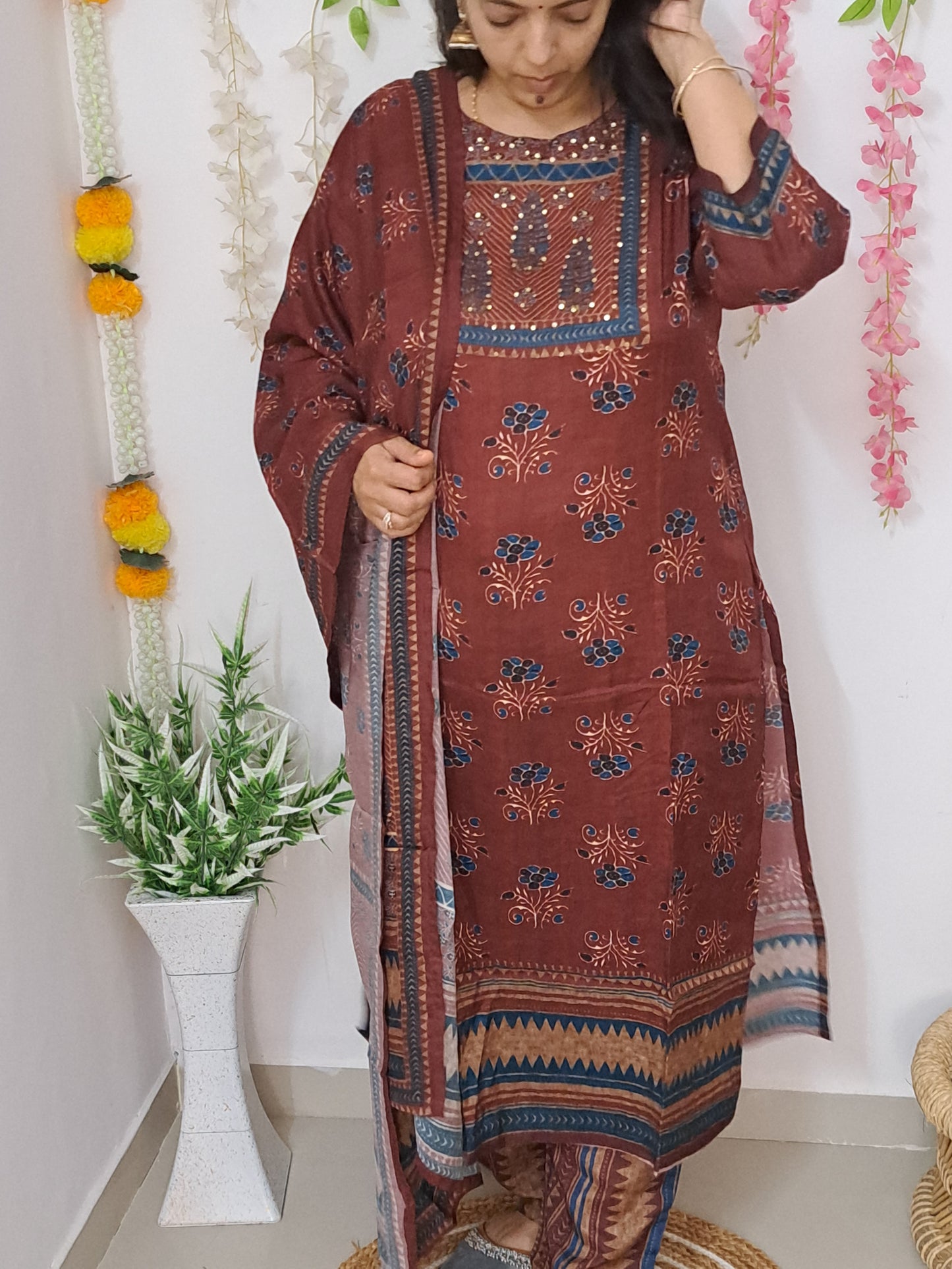 Maroon Muse: Pure Muslin Ajarakh Print Dupatta Set