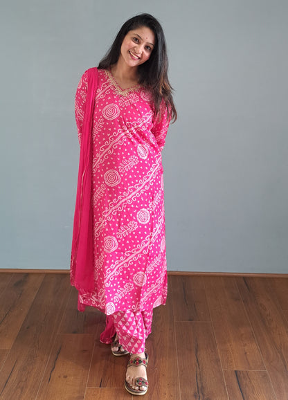 Pink Embroidered and bandhani print muslin suit set