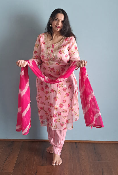 Pink Kota Doria Floral Printed Suit Set