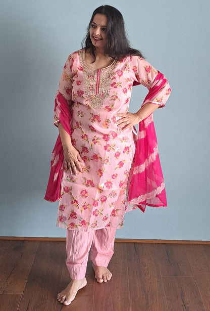 Pink Kota Doria Floral Printed Suit Set