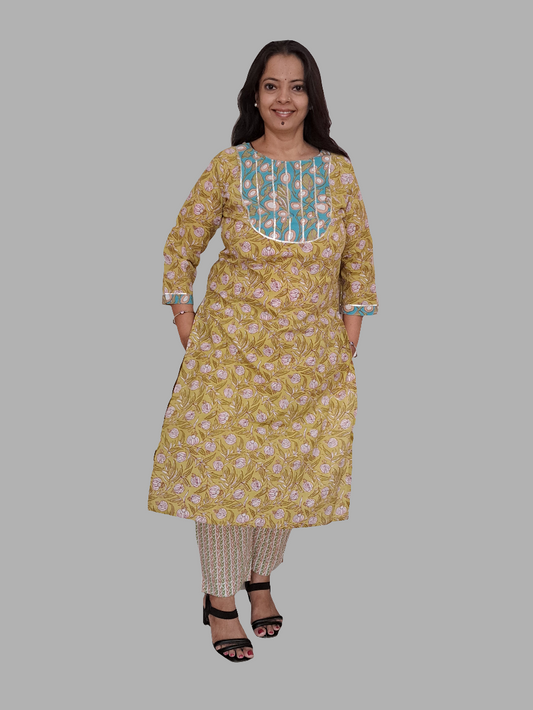 Henna Enchantment: Mehandi Green Cotton Kurta Pant Set with Yoke