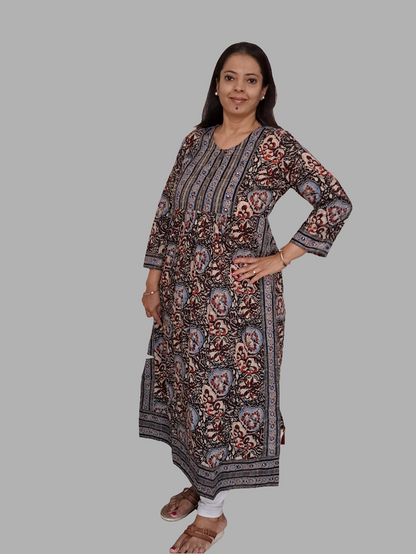 Midnight Symphony: Black and Blue Nyra Cut Cotton Kurti with Yoke and Border