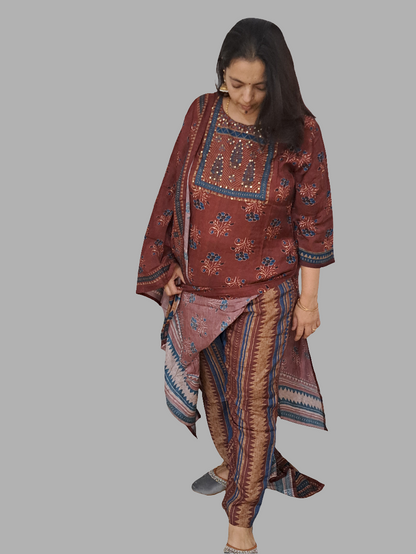 Maroon Muse: Pure Muslin Ajarakh Print Dupatta Set