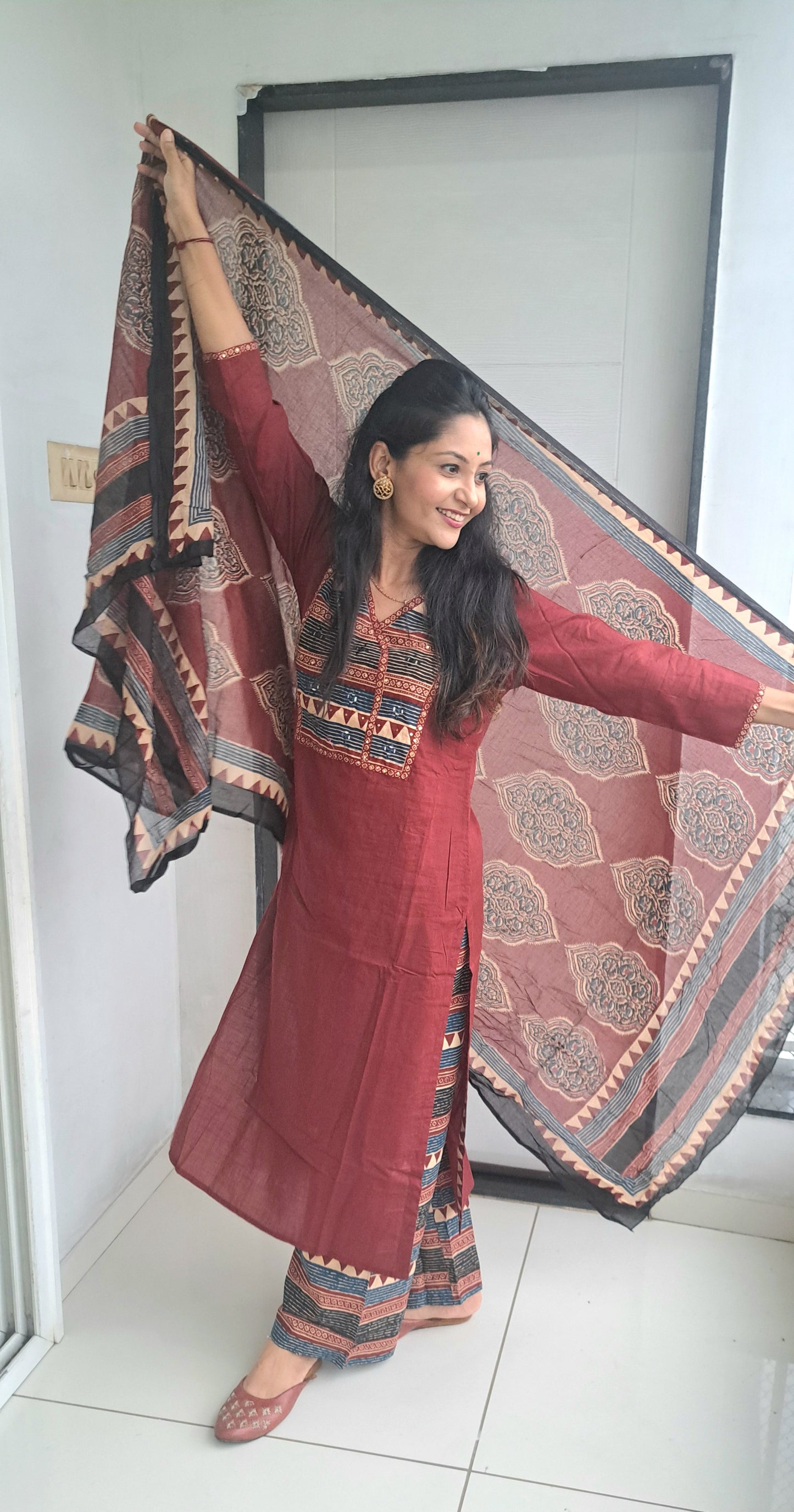 Coffee brown cotton suit set for woman
